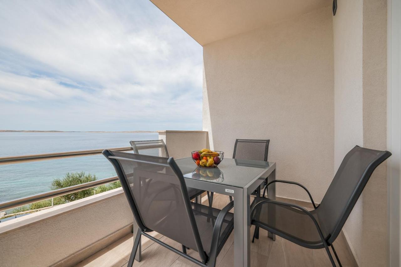 Beachfront Apartments Tic With Seaview Miletici Exterior foto