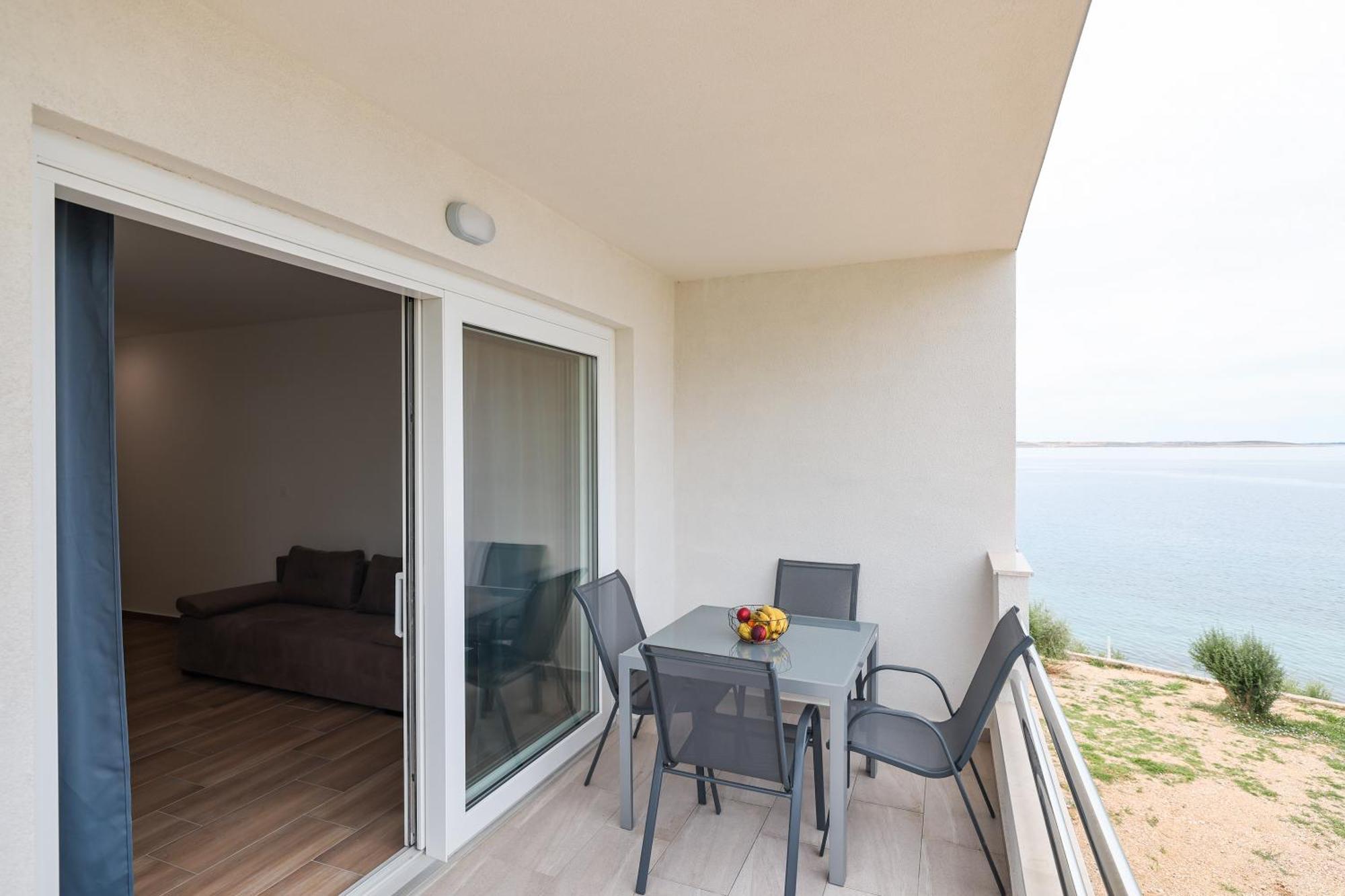 Beachfront Apartments Tic With Seaview Miletici Exterior foto