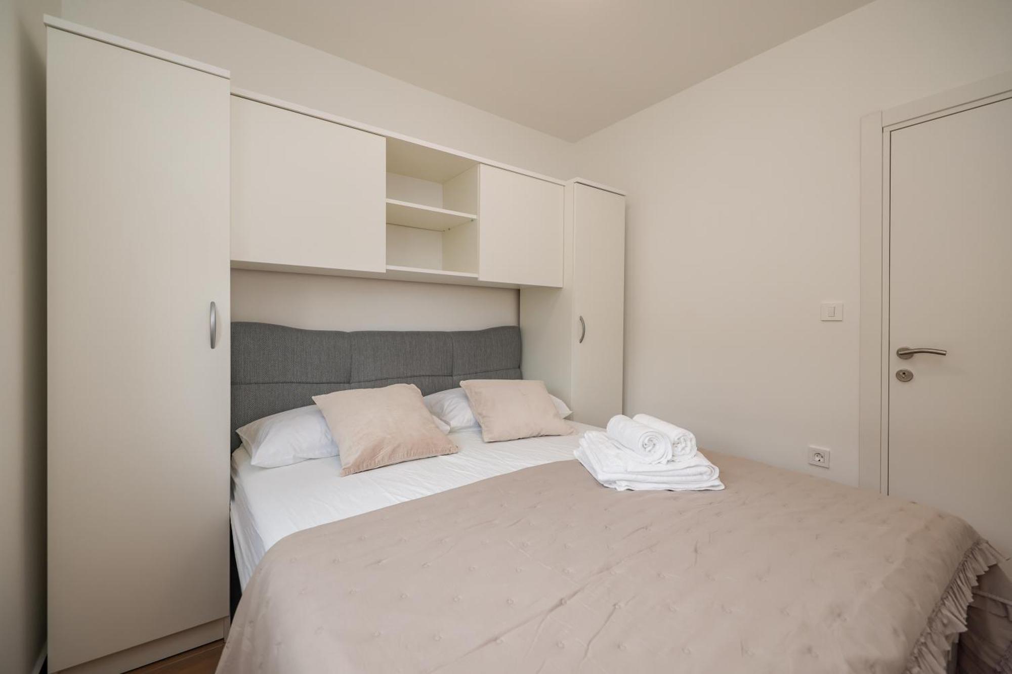 Beachfront Apartments Tic With Seaview Miletici Exterior foto
